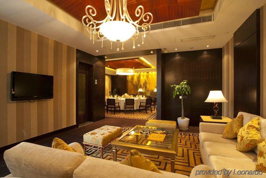 Celebrity City Hotel Çengdu Restoran fotoğraf